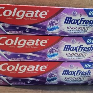 NEW Lot of (3) Colgate Max Fresh with whitening Knockout Toothpaste Mint Fusion